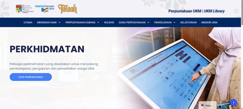 The UKM Library website, showing the Perkhidmatan (services) landing page.